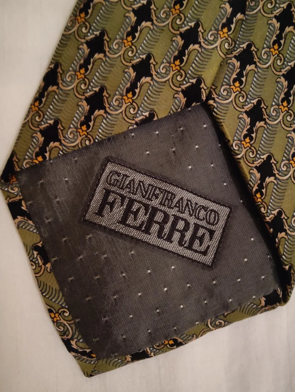 Gianfranco Ferré Silk Tie – 1990s Baroque Motif